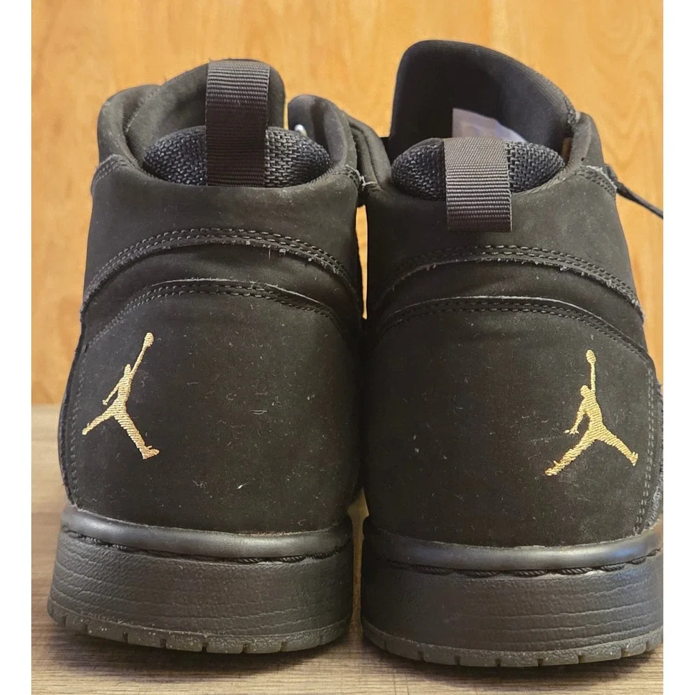 Nike Air Jordan Flight Legend Sneakers Mens Size 11.5 Black Gold Logo